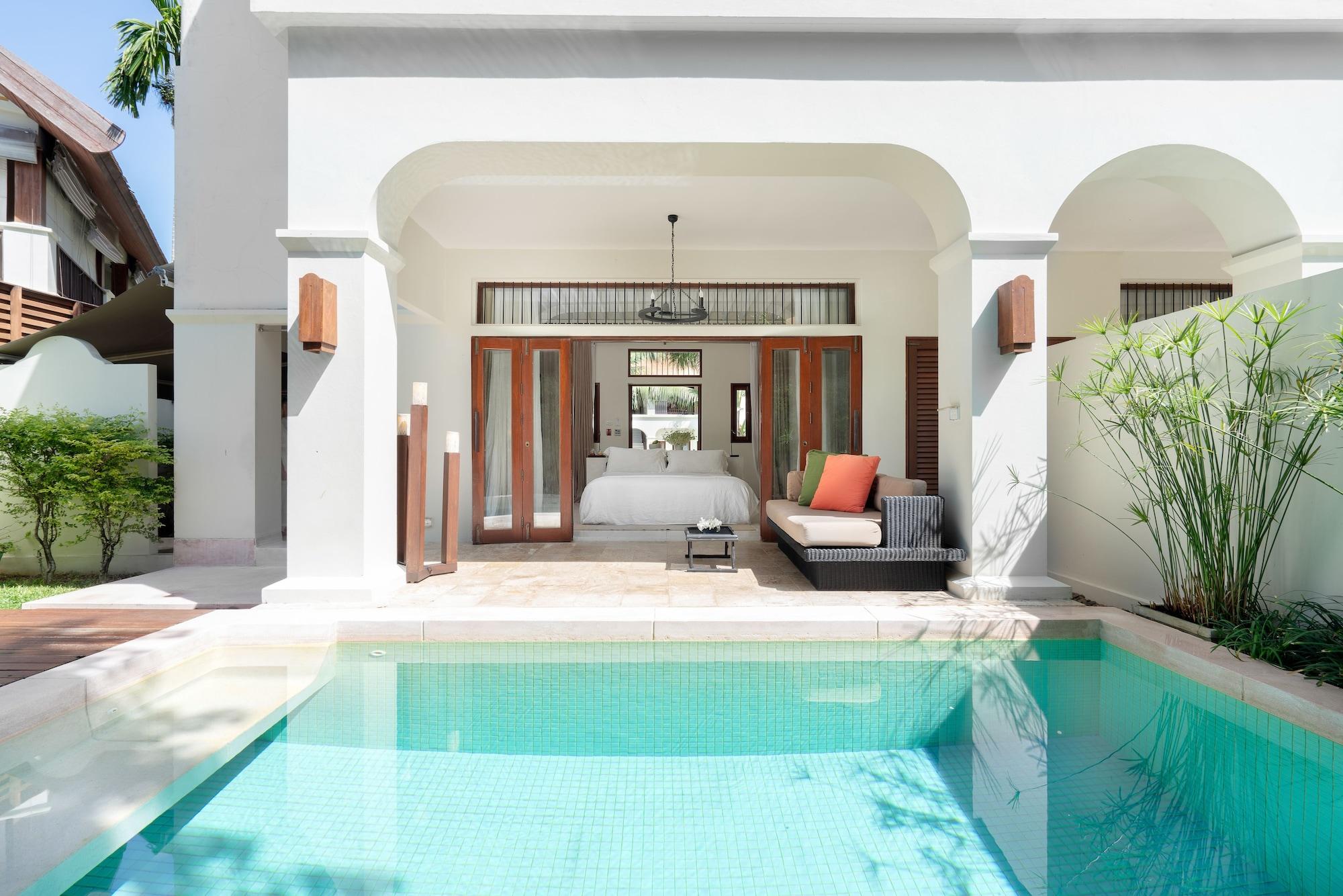Sala Samui Choengmon Beach Resort Choeng Mon Exterior photo A pool villa at The Sarojin