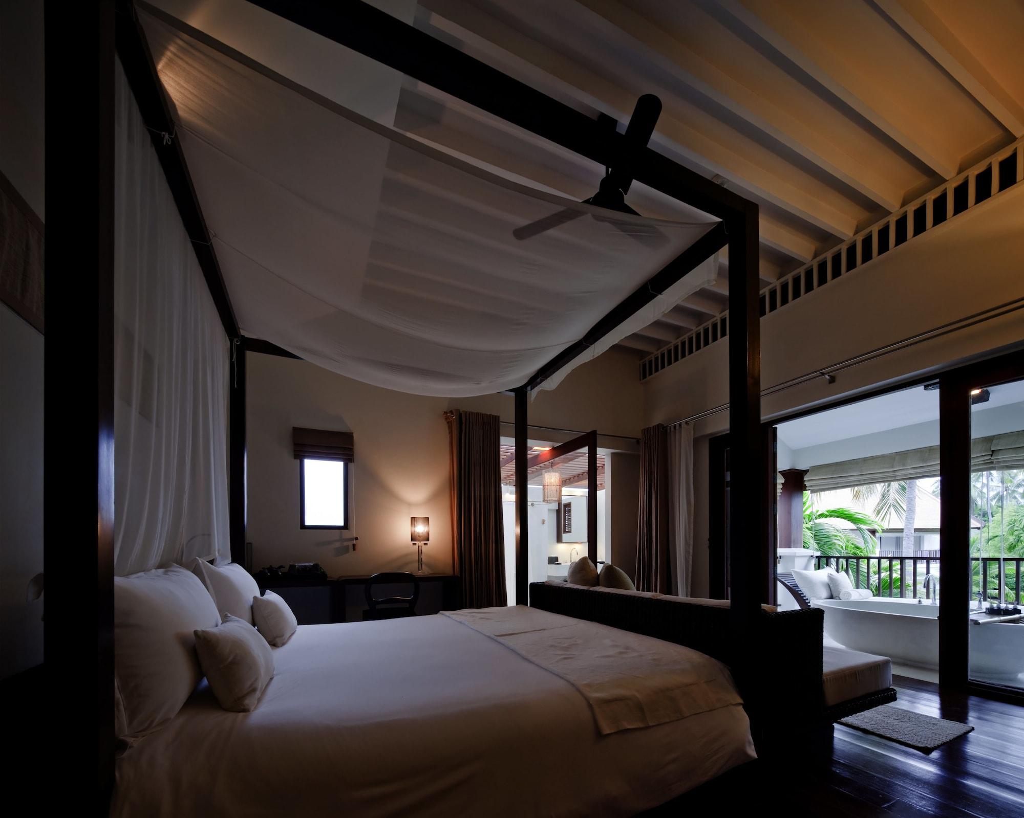 Sala Samui Choengmon Beach Resort Choeng Mon Exterior photo A bedroom at The Standard, Hua Hin
