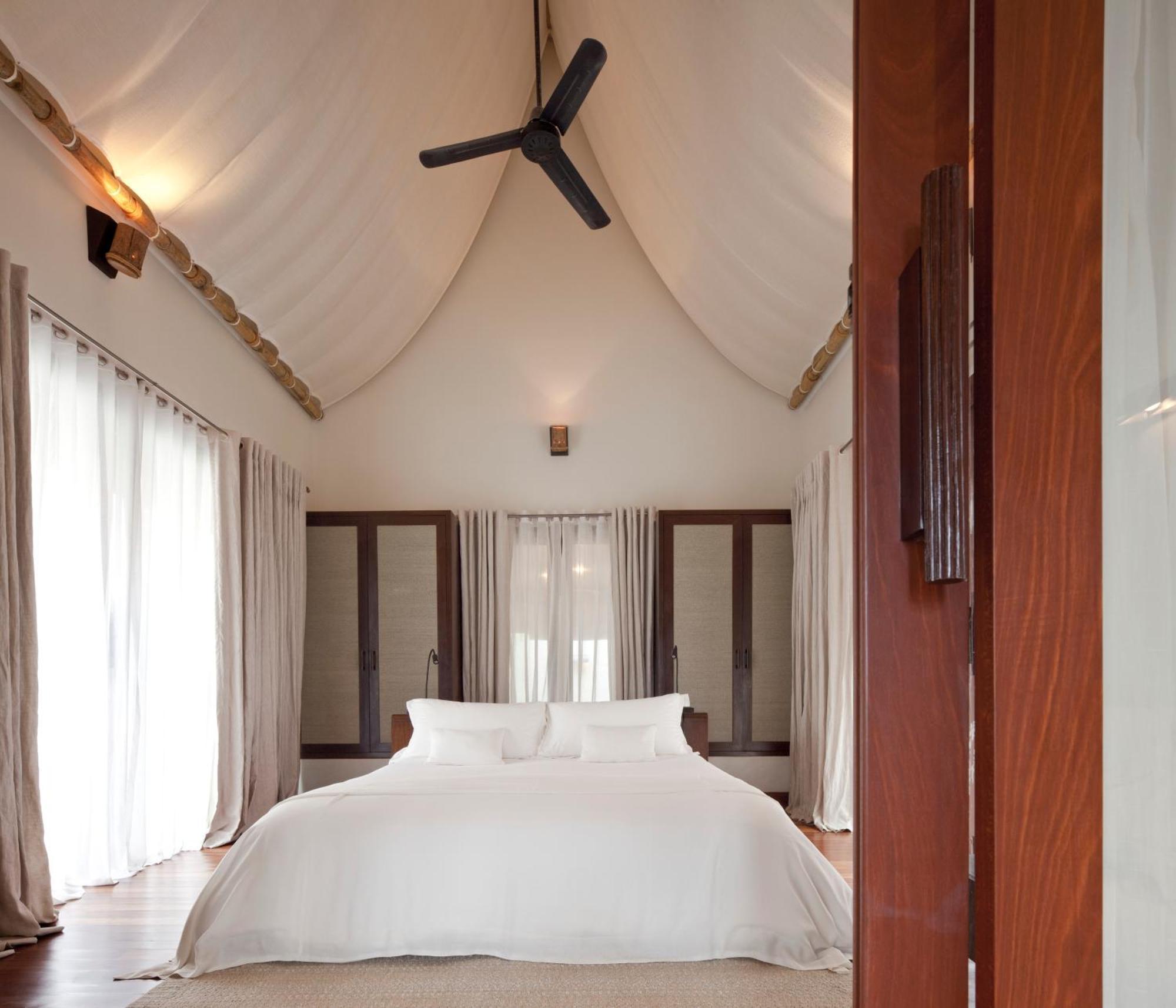 Sala Samui Choengmon Beach Resort Choeng Mon Exterior photo A bedroom at the resort
